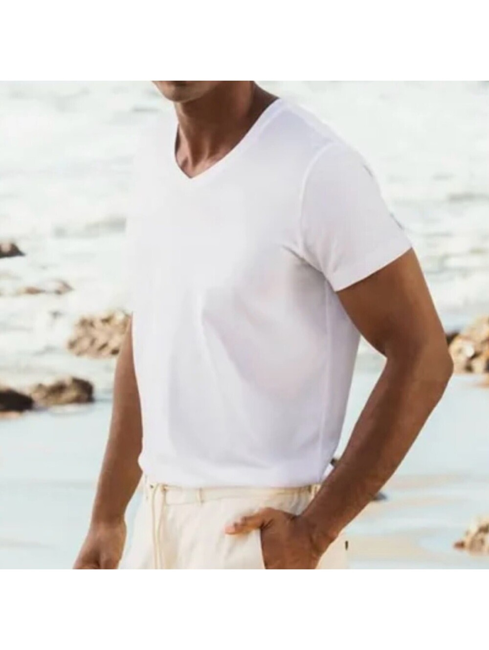 Barefoot Dreams Malibu Collection Men's Short-Sleeve V-Neck White Tee - XL